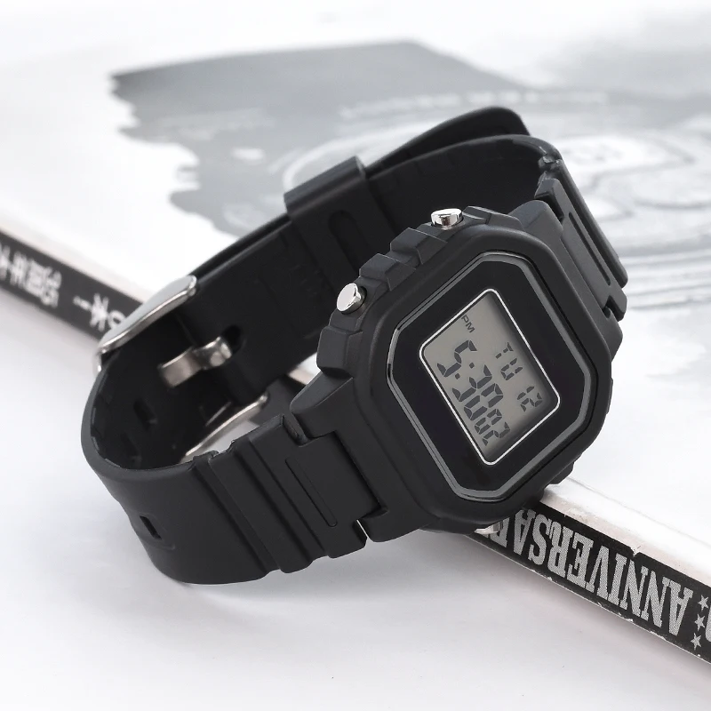 Nato Strap Nylon - Полиуретановый ремешок для Casio LA-20WH, черный